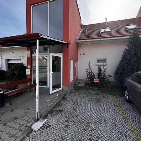 Janett 3 Apartmán *